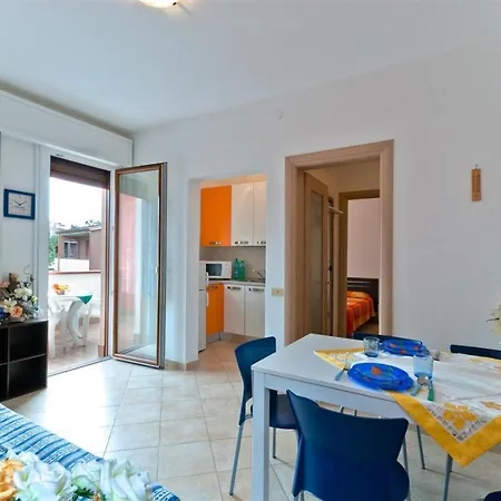 In 27926 Apartment *